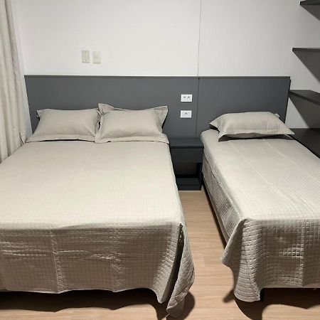 Apartamento Para Pessoas De Familia Ou A Negocio, Ap Lindo Aconchegante No Bras Proximo Igreja Mundial,Mercado Municipal, 25 De Marco, Templo Salomao, Metro Dom Pedro Ll, Bancos, Mercado E Etc 圣保罗 外观 照片