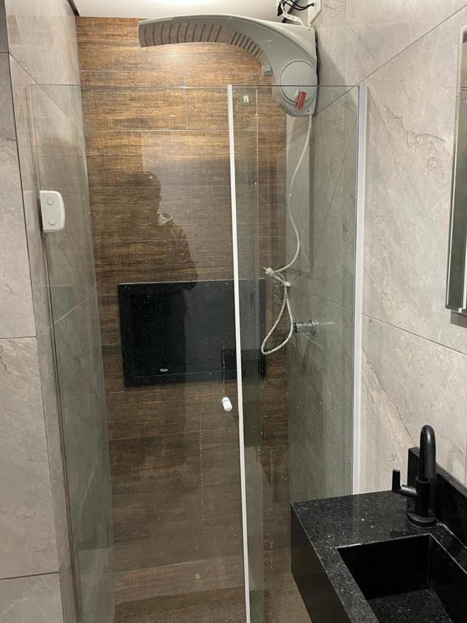 Apartamento Para Pessoas De Familia Ou A Negocio, Ap Lindo Aconchegante No Bras Proximo Igreja Mundial,Mercado Municipal, 25 De Marco, Templo Salomao, Metro Dom Pedro Ll, Bancos, Mercado E Etc 圣保罗 外观 照片