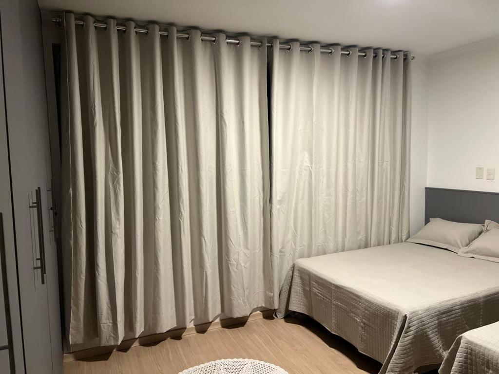 Apartamento Para Pessoas De Familia Ou A Negocio, Ap Lindo Aconchegante No Bras Proximo Igreja Mundial,Mercado Municipal, 25 De Marco, Templo Salomao, Metro Dom Pedro Ll, Bancos, Mercado E Etc 圣保罗 外观 照片