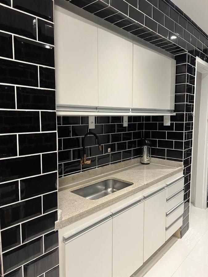 Apartamento Para Pessoas De Familia Ou A Negocio, Ap Lindo Aconchegante No Bras Proximo Igreja Mundial,Mercado Municipal, 25 De Marco, Templo Salomao, Metro Dom Pedro Ll, Bancos, Mercado E Etc 圣保罗 外观 照片